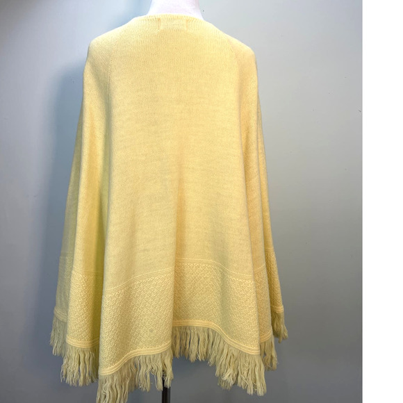 Vintage Poncho Cape One Size Yellow Fringed 60s 70s Mod Open Front Sweater - Picture 7 of 10